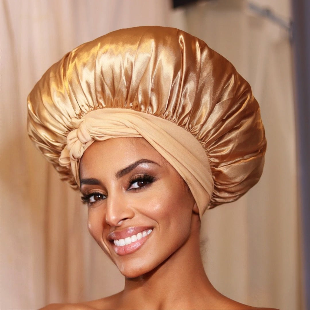 Bonnet En Satin avec Lacets et Nœud Papillon