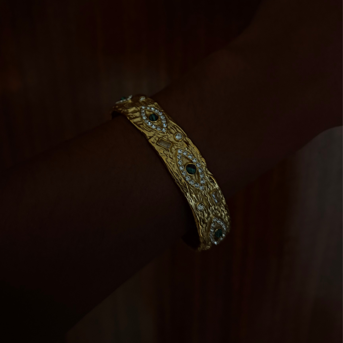 LA PROTECTRICE ✦ Bracelet  Manchette Talisman